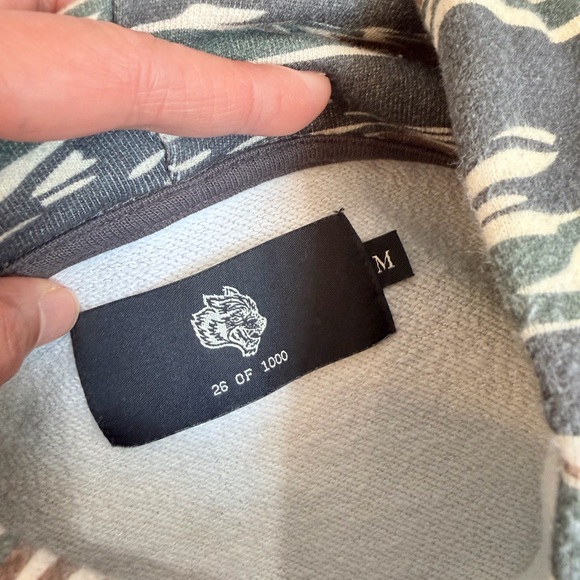 Darc Sport Wolves Tiger Camo Hoodie 26/1000 Limited Edition Flag Patch Medium - Picture 5 of 15